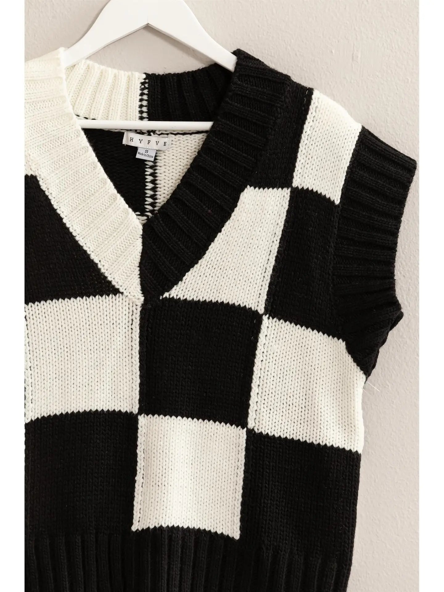 V-Neck Checkered Board Knit Sweater Vest